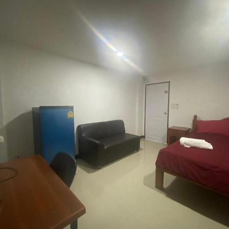 Oyo 1135 Triple A Residence Chiang Mai Buitenkant foto