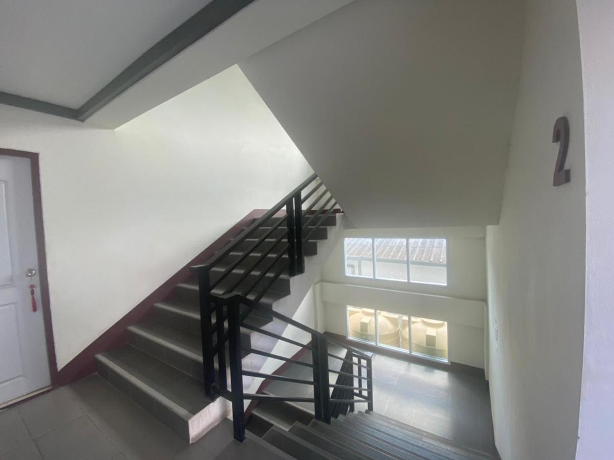 Oyo 1135 Triple A Residence Chiang Mai Buitenkant foto