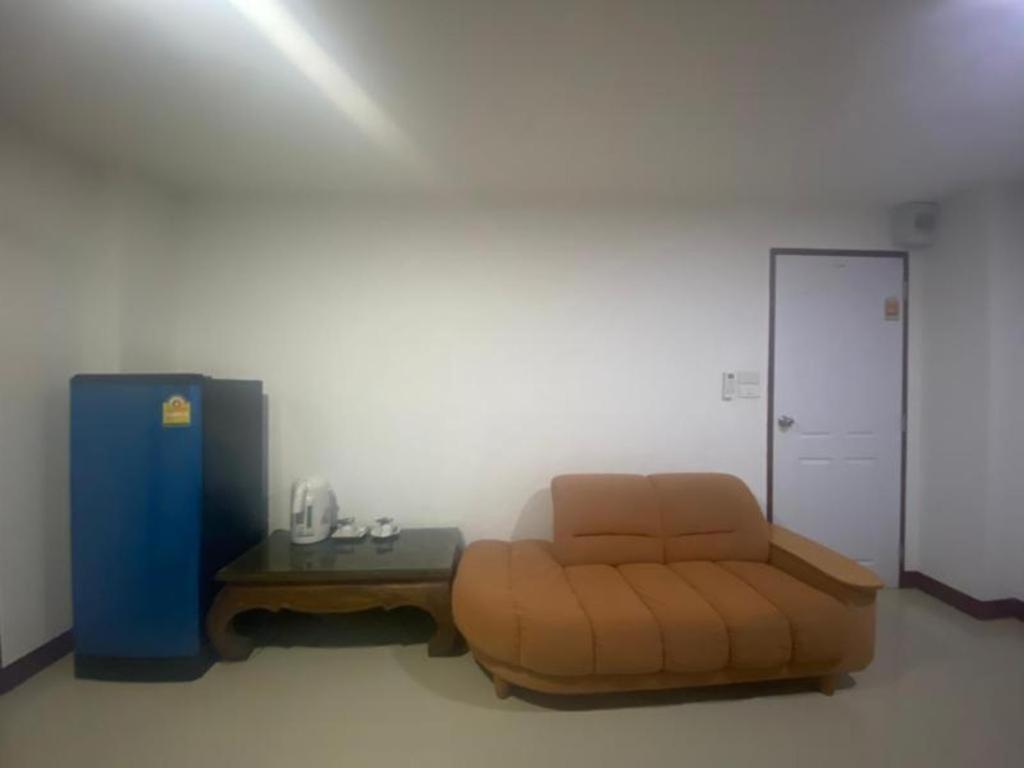 Oyo 1135 Triple A Residence Chiang Mai Buitenkant foto
