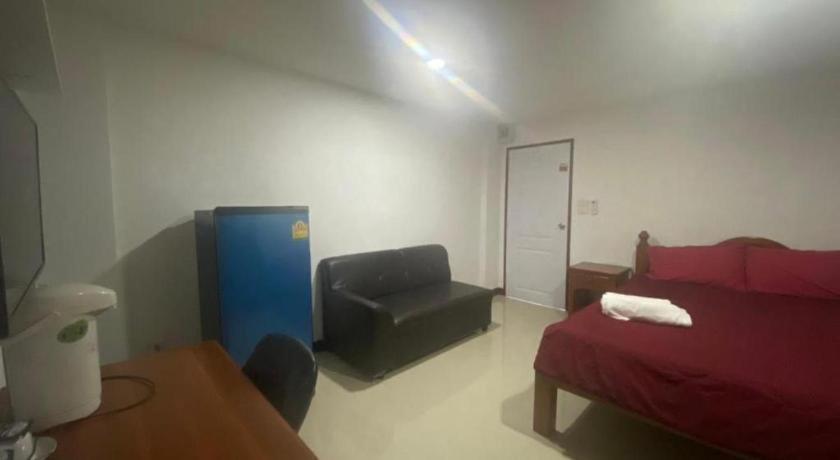 Oyo 1135 Triple A Residence Chiang Mai Buitenkant foto