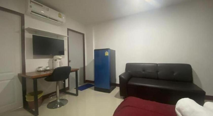 Oyo 1135 Triple A Residence Chiang Mai Buitenkant foto